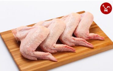 Cánh gà công nghiệp sẽ nhiều thịt và thịt mềm hơn gà ta