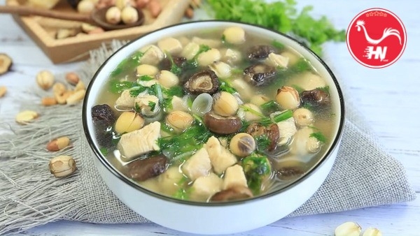 Chế biến món canh súp nấu xương gà tươi á1)