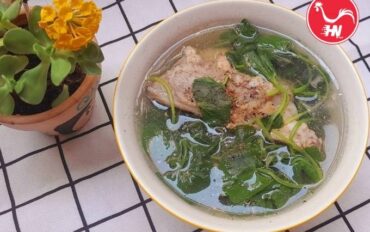 Chế biến món canh súp nấu xương gà tươi ng (1)