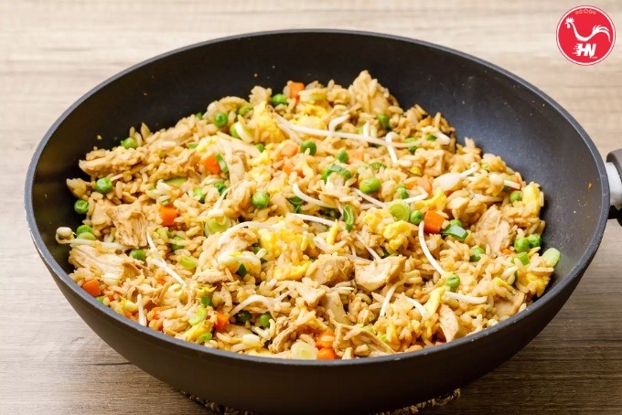 Cơm Chiên Ức Gà Xé - Món Ngon Đơn Giản Mà Đậm Đà 6s