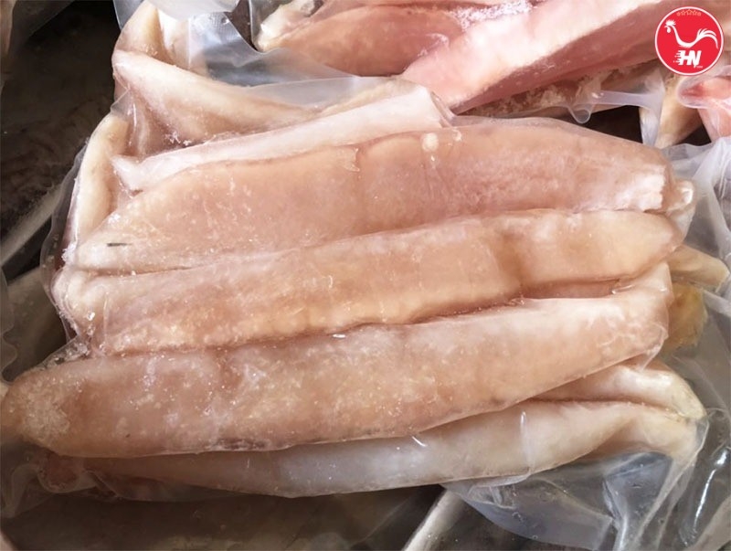 Nấu lẩu Gân Cá Ngừ chua cay a1s