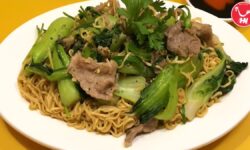 Mì xào thịt thăn heo súp lơ 26a2á