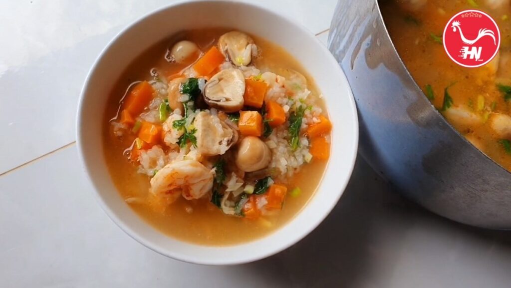 Cháo hải sản nấm rơm 6